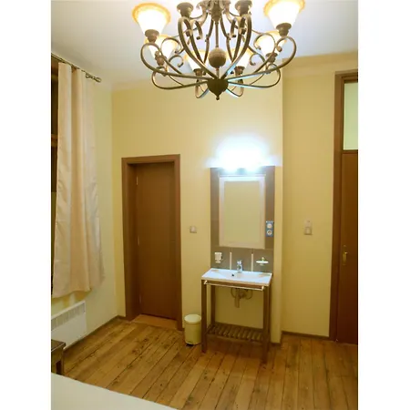 Balkan & In Downtown Apartment